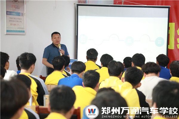 就在萬(wàn)通！四家企業(yè)提前進(jìn)校預(yù)定人才！