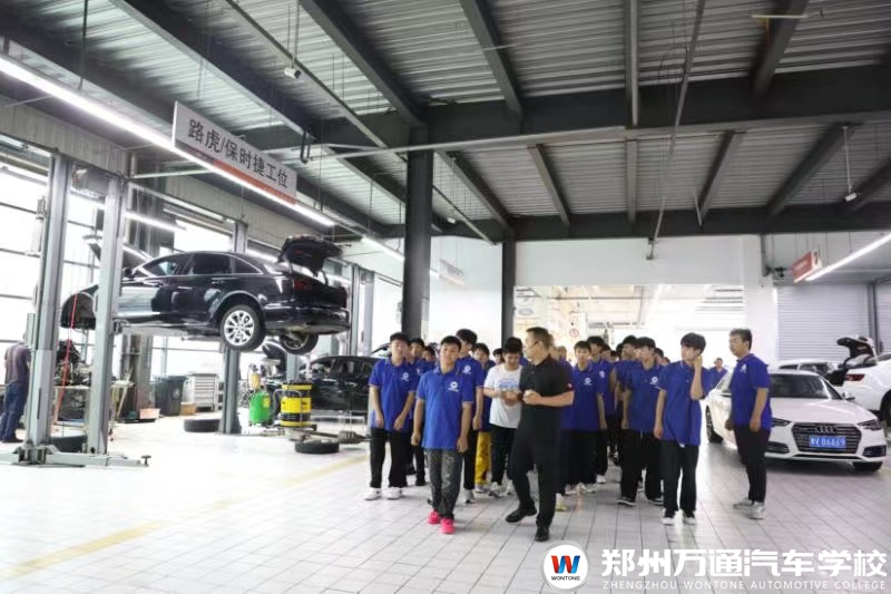 企業(yè)研學游，開啟就業(yè)新視角
