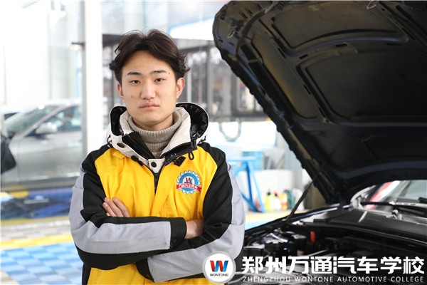 新生故事|肖磊：學汽修技術，職業前景很廣闊!