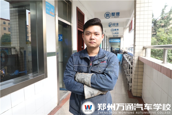 新生故事|史志遠：焊接“新兵”史志遠前來報到!
