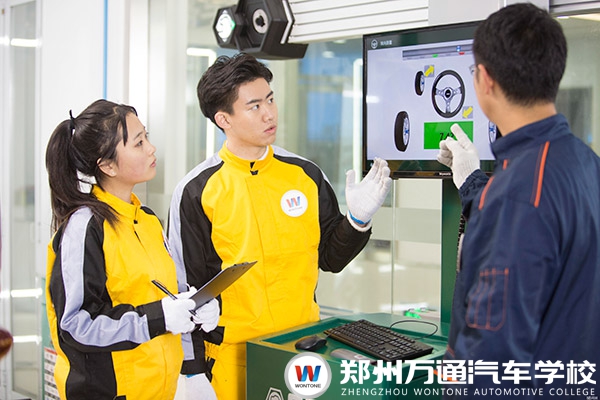 聚焦“兩會”，解讀汽車行業發展新動力