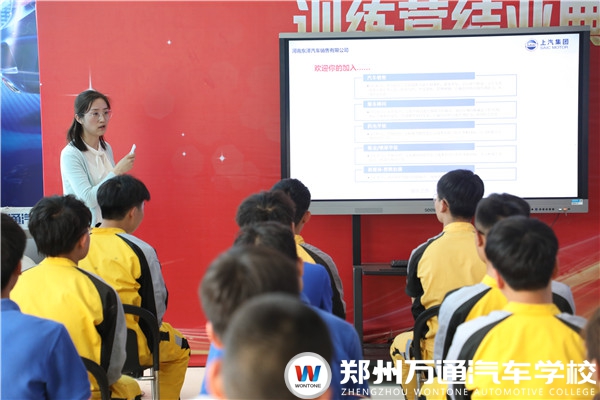 校園招聘會，企業早預定學子畢業無憂