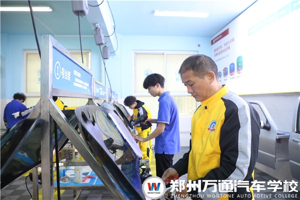 圖1.jpg