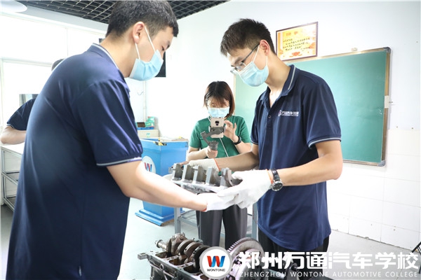 停課不停學(xué)，隔著屏幕傳遞教與學(xué)的愛(ài)