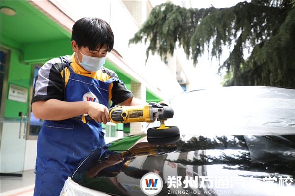 想擺脫流水線？學好汽車美容技術就夠了！