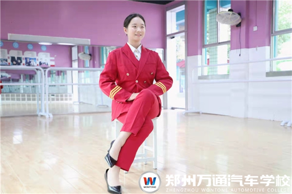 新生故事 | 劉雨欣：甜美愛笑的她，原來是“萬通校花”