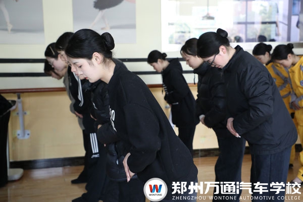 2.19企業(yè)導(dǎo)師王育茁2.jpg