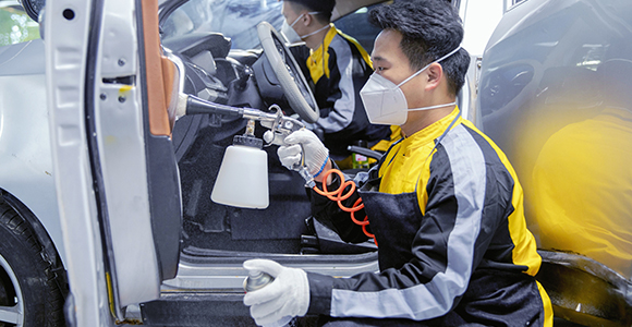 鄭州萬通汽車學校_實訓耗材充足